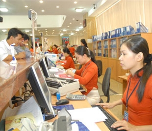 Từ ngày 22/6/2009, ông Hoàng Khánh Sinh - Phó tổng giám đốc Sacombank (mã STB-HOSE) đăng ký bán 260.000 cổ phiếu, số cổ phiếu sẽ nắm giữ còn 203.574 cổ phiếu - Ảnh minh họa.