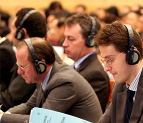 Nhiều doanh nghiệp Hoa Kỳ quan tâm việc Việt Nam sẽ thực thi những cam kết cam kết khi gia nhập WTO như thế nào.