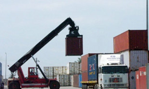 Mừng hay lo với xuất siêu?