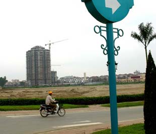 "Trong khi các nhà đầu cơ thì hiện nay đã và đang tìm cách rút khỏi thị trường, thì phần lớn những người còn lại đều là những người tìm mua nhà để ở."