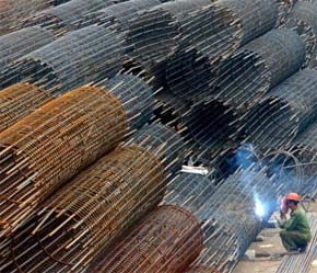 Việt Nam đang sử dụng nhiều thép nhập khẩu.