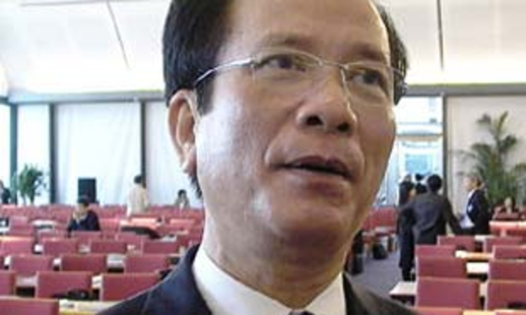 Theo Bộ trưởng Võ Hồng Phúc, Chính phủ sẽ đề nghị Quốc hội điều chỉnh lại mục tiêu tổng quát về phát triển kinh tế xã hội năm 2009.