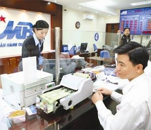 Giao dịch tại một chi nhánh của MB.