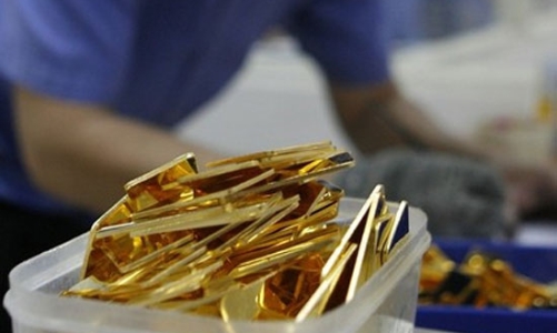 Giá vàng tiến sát mốc 28 triệu đồng/lượng