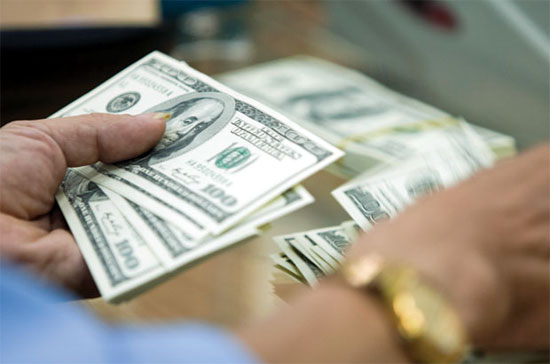 Bối cảnh đợt điều chỉnh tỷ giá lần này diễn ra trong thời điểm rất nhạy cảm - Ảnh: SGTT.