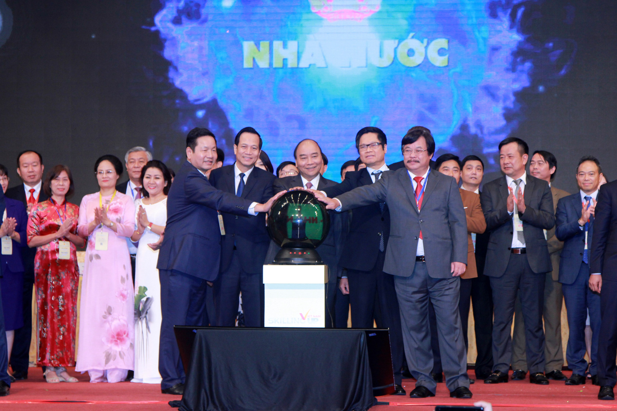 77144946_2506037092944103_5666428251434647552_n (1)