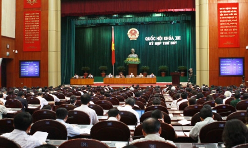 Công bố ba luật mới