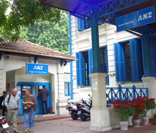ANZ Việt Nam có vốn điều lệ 1.000 tỷ đồng, thời hạn hoạt động là 99 năm - Ảnh: Việt Tuấn.