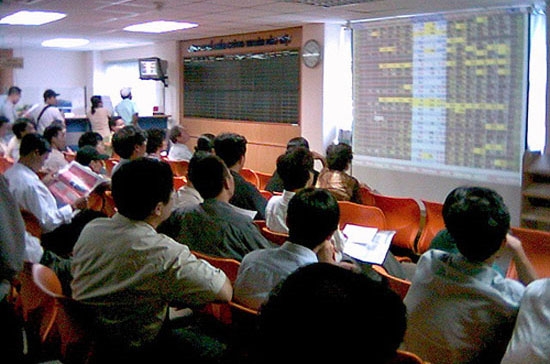 Ngưỡng hỗ trợ 440 điểm hôm nay đã "may mắn" được giữ vững.