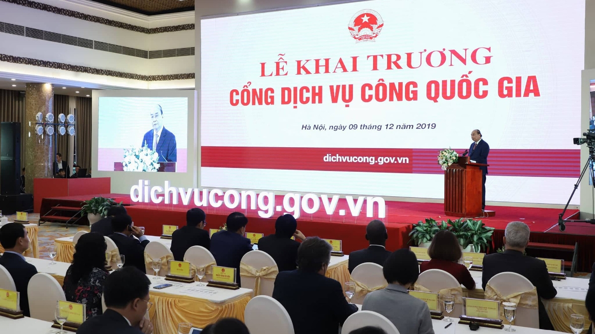 Chiều 9/12, lễ khai trương Cổng Dịch vụ công quốc gia đã diễn ra với sự tham dự của Thủ tướng Nguyễn Xuân Phúc - Ảnh: Quang Phúc 