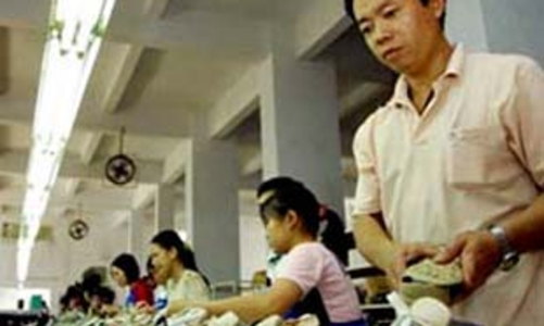 Canada điều tra chống bán phá giá giày da Việt Nam