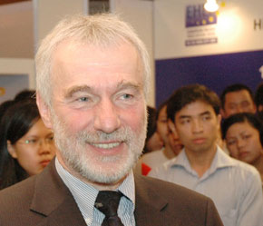 "Một khi sinh viên đang tham gia học ở viện đào tạo ở Châu Âu, họ không phải lo lắng về bằng cấp của mình sau khóa học."