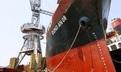 Quốc hội giảm vốn đầu tư cho tập đoàn, tổng công ty