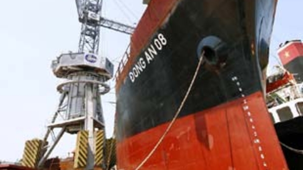 Quốc hội giảm vốn đầu tư cho tập đoàn, tổng công ty