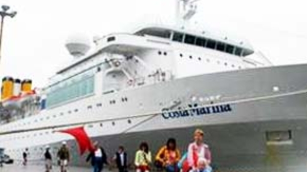 Miền Trung cùng dàn hàng ngang để... đứng đầu