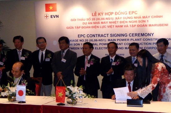 Quang cảnh lễ ký giữa 2 bên vào chiều 1/6.