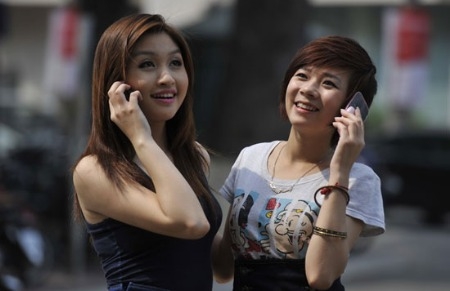 Trong tổng số 37.288 thuê bao bị "trảm" thì Viettel có 23.836 thuê bao ảo, VinaPhone là 9.652 và MobiFone là 3.800.