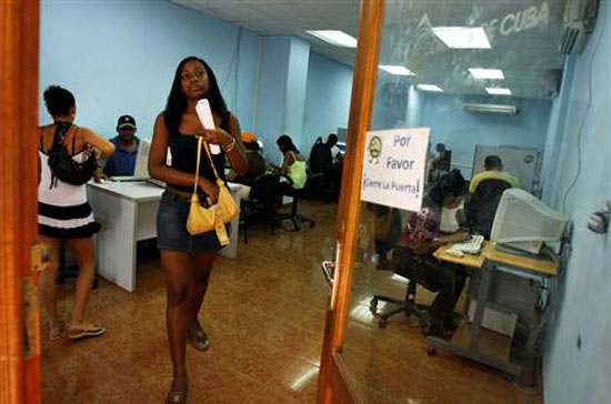 Một điểm truy cập Internet ở Cuba - Ảnh: AP.