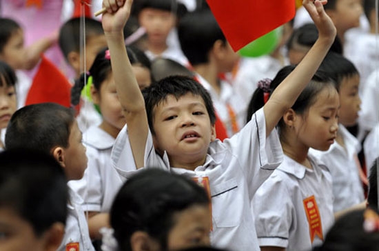 Bước vào mùa khai giảng năm học mới 2011-2012, học phí tại một số cấp học cũng được điều chỉnh tăng.