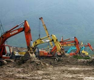 Trong năm 2008, vốn FDI đăng ký mới tập trung chủ yếu vào lĩnh vực công nghiệp và xây dựng.