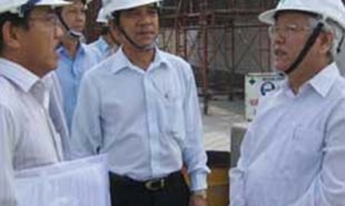 Khởi tố vụ hối lộ tại dự án đại lộ Đông-Tây