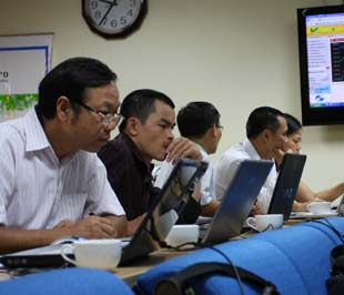  Vào thời điểm hiện tại, gần 200 công ty niêm yết đã có báo cáo quý 3 mà phần lớn vẫn duy trì kết quả kinh doanh tốt, giá cố phiếu rẻ - Ảnh: Việt Tuấn.