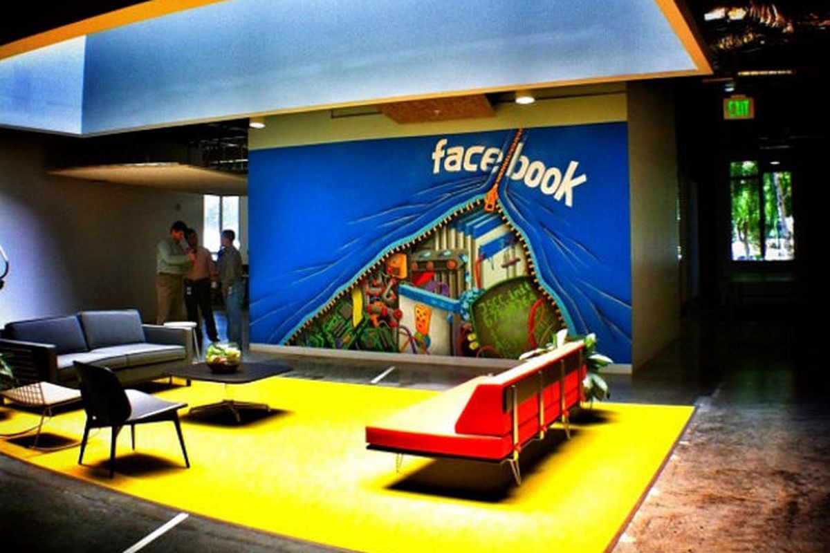 8 Facebook