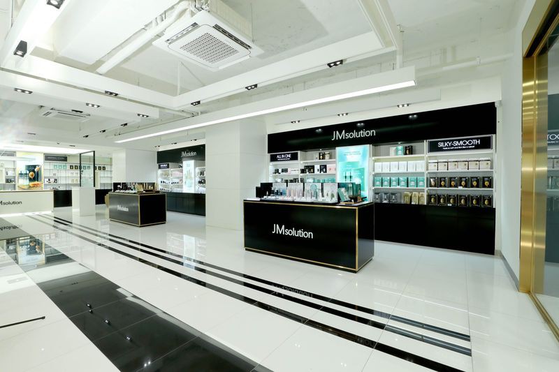 Cơn sốt mỹ phẩm tạo thêm tỷ phú USD cho Hàn Quốc - Ảnh 1.