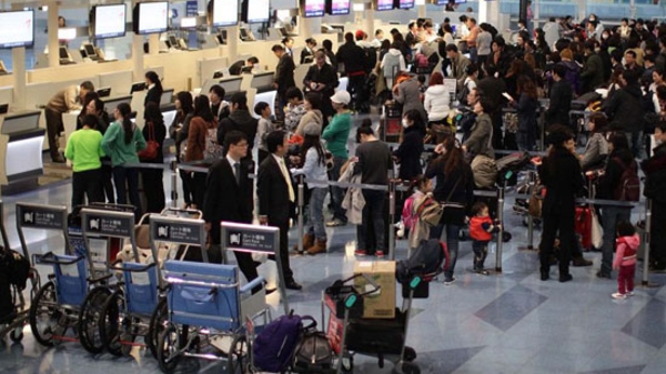 Tâm lý hoang mang bắt đầu ẩn hiện tại Nhật Bản