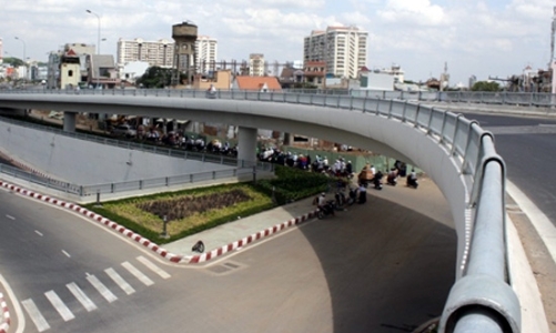 Tỷ trọng đầu tư công năm 2012 giảm khá mạnh