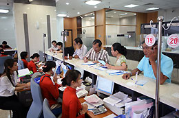 Hiện lãi suất không kỳ hạn đối với tiền gửi VND phổ biến quanh 3%/năm.