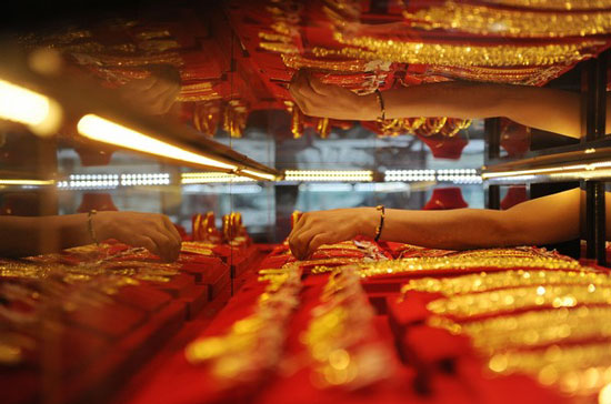 Giá vàng quốc tế chiều này đã vượt 1.600 USD/oz, cao nhất mọi thời đại - Ảnh: Getty.