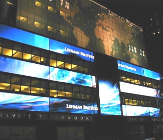 Nhiều cổ phiếu trong khối ngân hàng đã có ngày giao dịch khởi sắc nhưng không đủ lực đẩy thị trường đi lên.