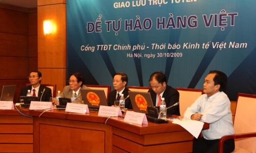 Giao lưu trực tuyến: Để tự hào hàng Việt