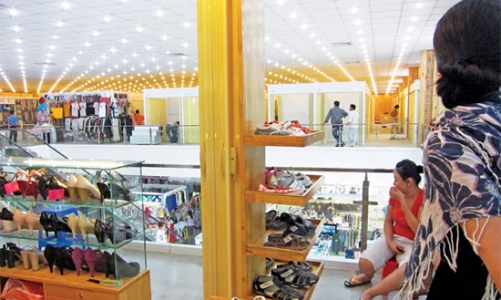 Mặt bằng bán lẻ tăng giá, số người thuê bỏ cuộc tăng theo