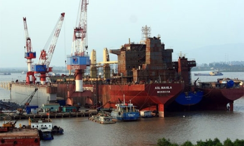 Tập đoàn, tổng công ty: Nơi gặp khó, chỗ “ngon xơi”