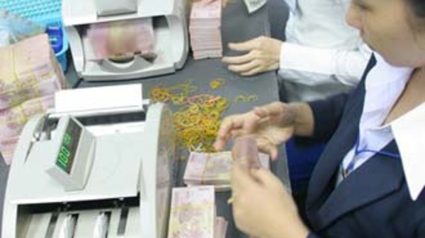 Đua lãi suất VND: Biến động chưa từng thấy