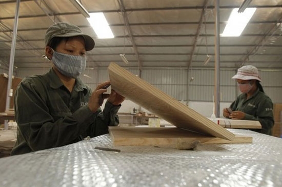 Chương trình áp dụng cho các khoản vay ngắn hạn được giải ngân từ đầu tháng 9/2011 nhằm mục đích bổ sung vốn cho hoạt động sản xuất kinh doanh của doanh nghiệp - Ảnh: Reuters.