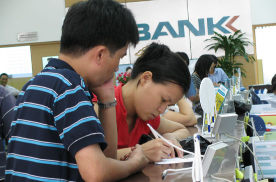 Tính đến hết tháng 7/2011, tổng dư nợ của ABBank đạt trên 17.959 tỷ đồng, tăng 11% so với cùng kỳ năm 2010.