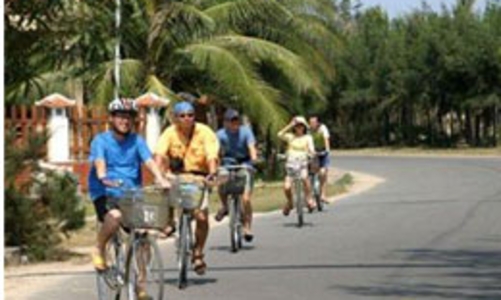 Miễn phí thị thực cho khách du lịch hết năm 2009