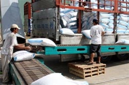 Trước mắt, sàn giao dịch gạo sẽ ưu tiên cho các hợp đồng mua bán giao ngay và lâu dài là tiến tới giao dịch mua bán giao chậm.