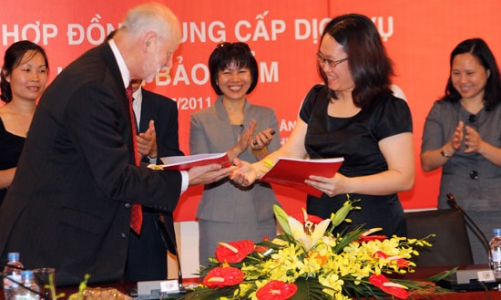 Prudential thu phí bảo hiểm trực tuyến qua Techcombank