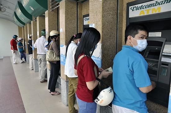 Đến nay hệ thống Smartlink đã có 24 ngân hàng hoàn tất kết nối trong tổng số 27 ngân hàng thành viên - Ảnh: TT.