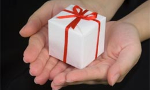 Năm nay có hơn 200 cán bộ nộp lại quà tặng