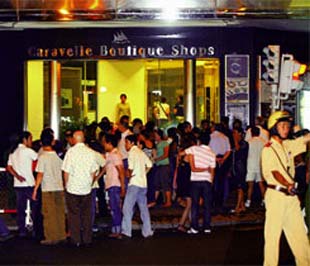 Ứng xử khủng hoảng không đúng cách có thể làm trầm trọng thêm vấn đề - Ảnh: Trần Việt Đức.