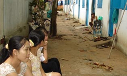 “Tăng lương tối thiểu để tránh nghỉ việc tập thể”