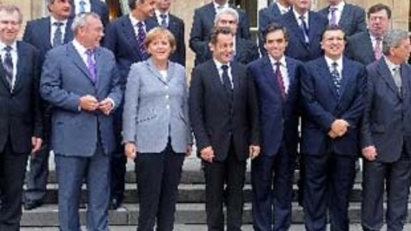 Châu Âu nhất trí kế hoạch giải cứu tập thể ngân hàng