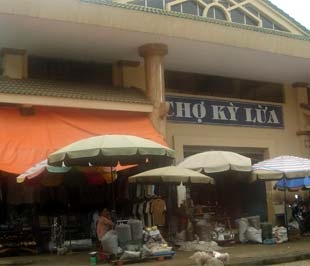 Cổng chợ Kỳ Lừa (Lạng Sơn).
