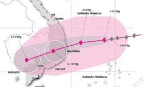 Bão số 11 tiến sát bờ