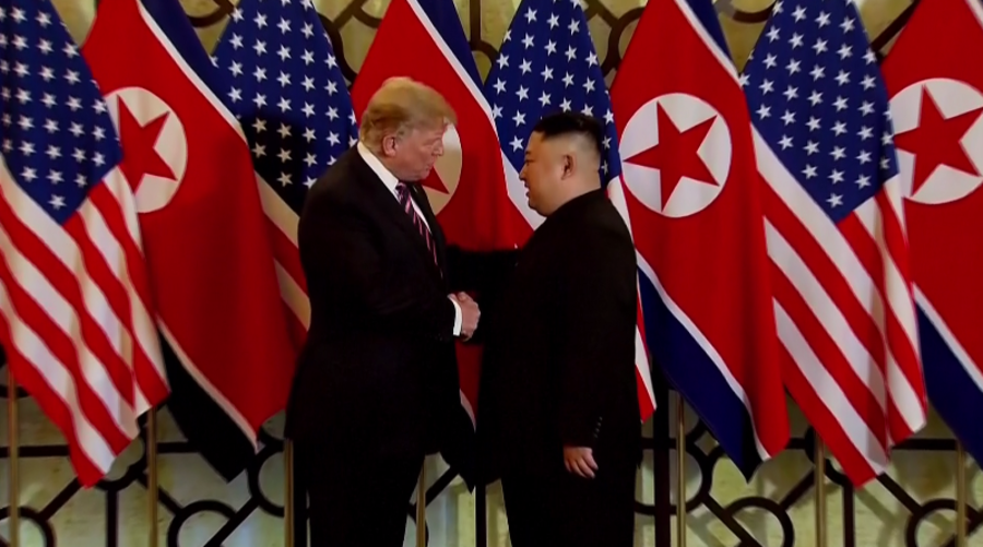 Gặp ông Kim Jong Un, ông Trump hứa “một tương lai tuyệt vời” cho Triều Tiên - Ảnh 2.